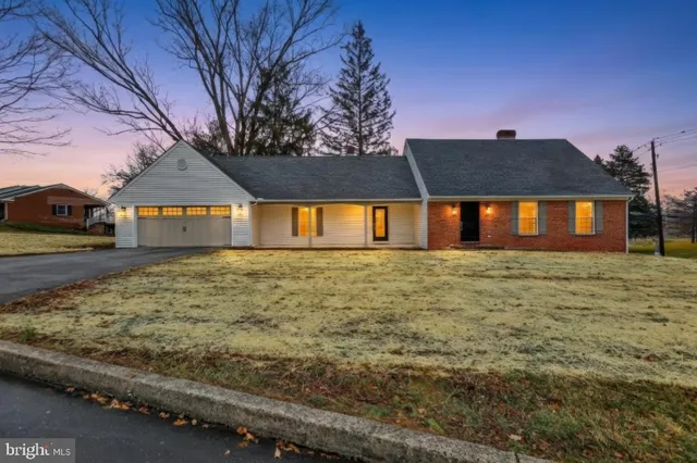 $625,000 | 2 Golf View Road, Camp Hill, PA 17011