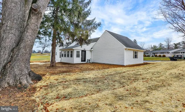 $625,000 | 2 Golf View Road, Camp Hill, PA 17011