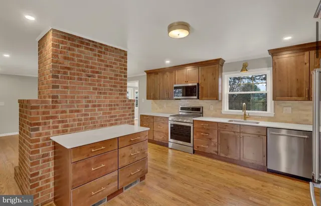 $625,000 | 2 Golf View Road, Camp Hill, PA 17011