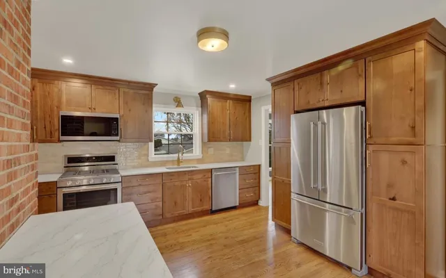 $625,000 | 2 Golf View Road, Camp Hill, PA 17011