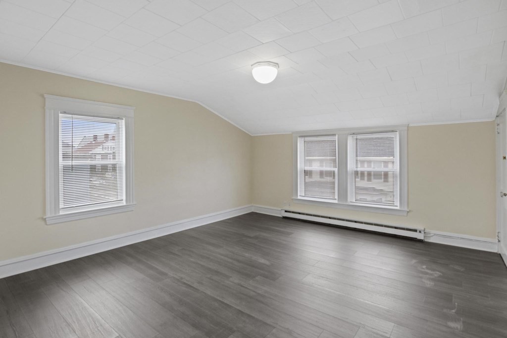 323 Bank Street Fall River, MA 02720 - Photo 31 of 42 Gallery Image 31