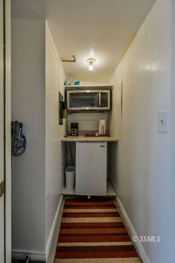 1639 Sims Street Ridgecrest, CA 93555 - Photo 33 of 38 a view of entryway