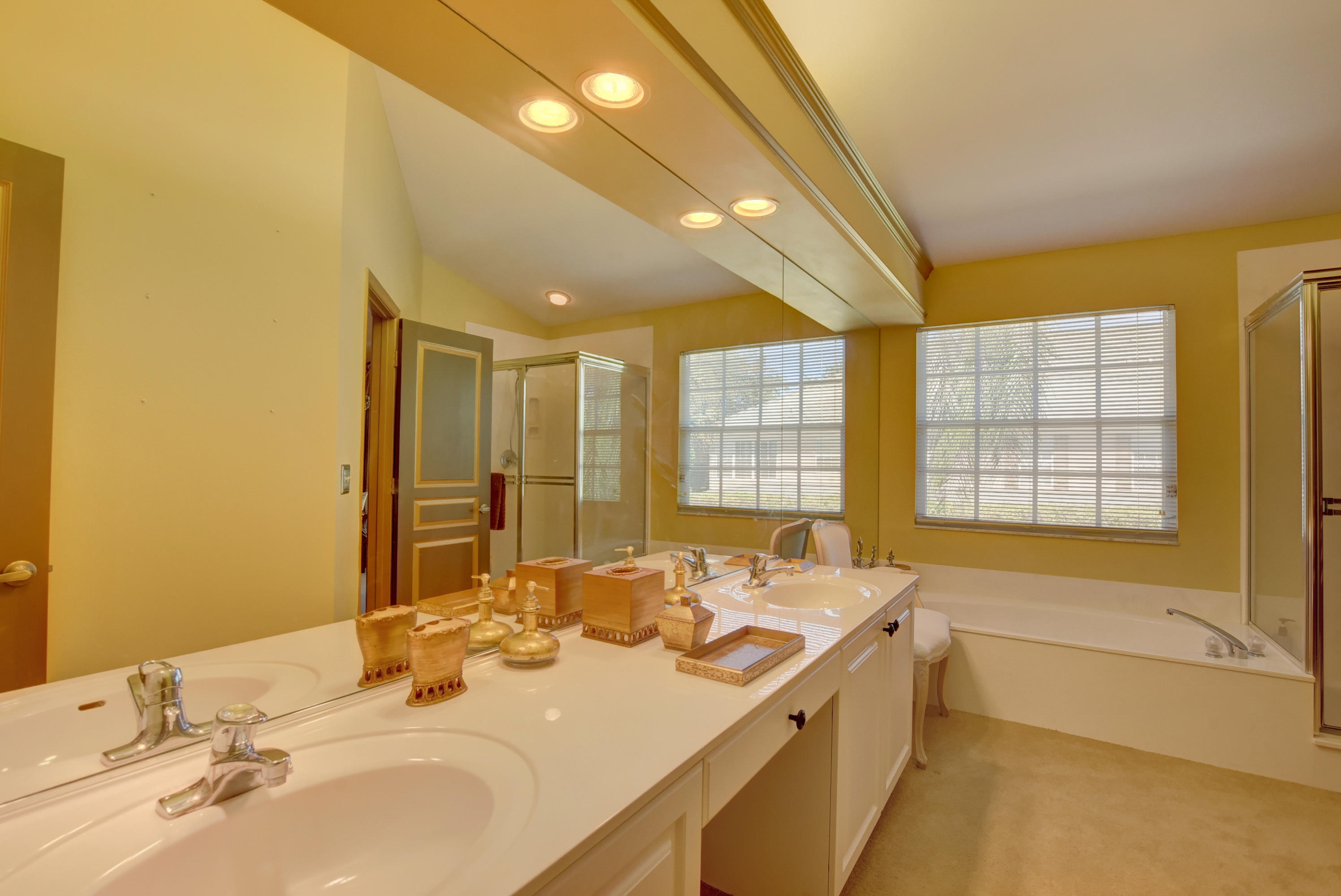 21539 St Andrews Grand Circle, Unit 42 Boca Raton, FL 33486 - Photo 32 of 46 Master Vanity