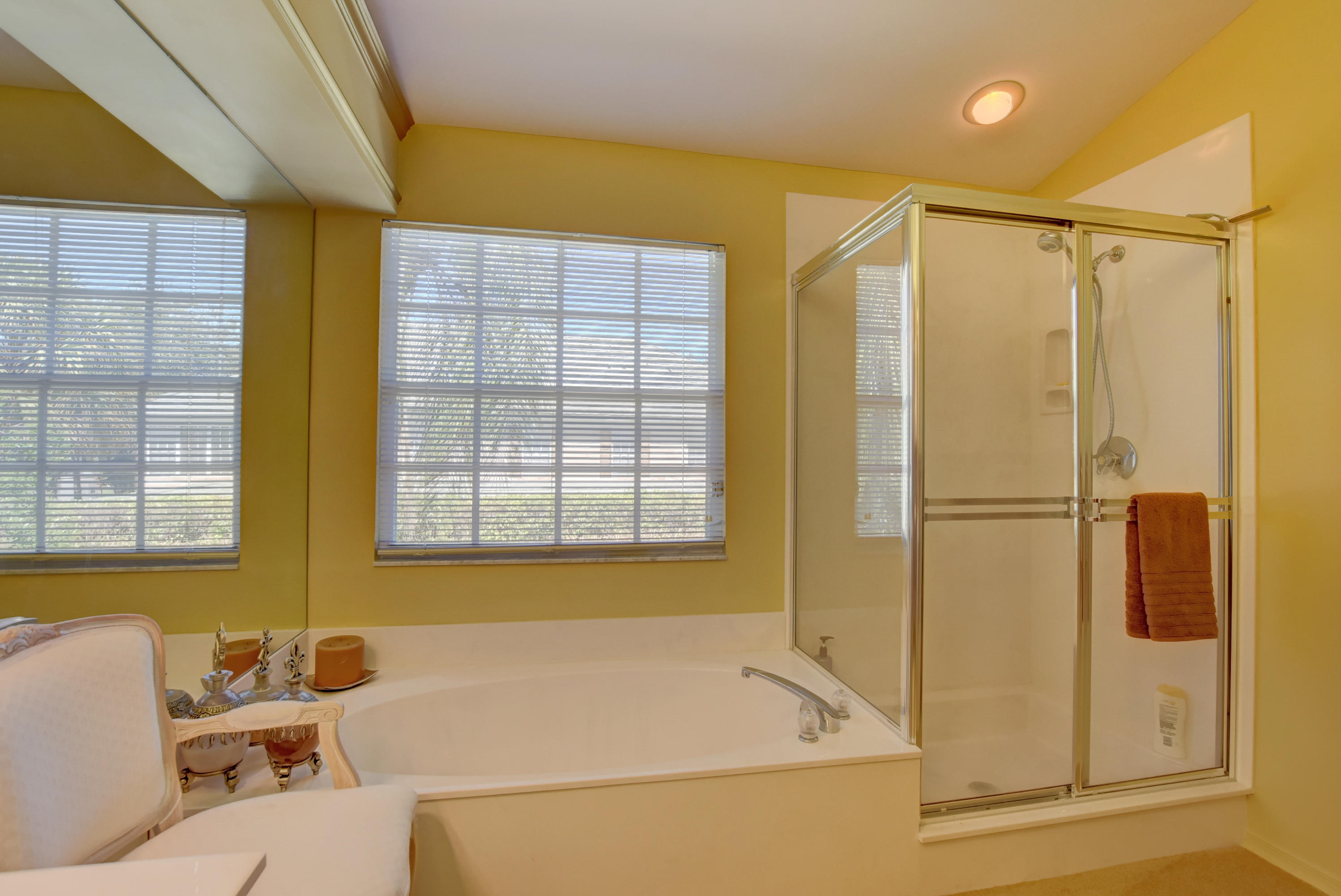 21539 St Andrews Grand Circle, Unit 42 Boca Raton, FL 33486 - Photo 33 of 46 Master Roman Tub & Shower