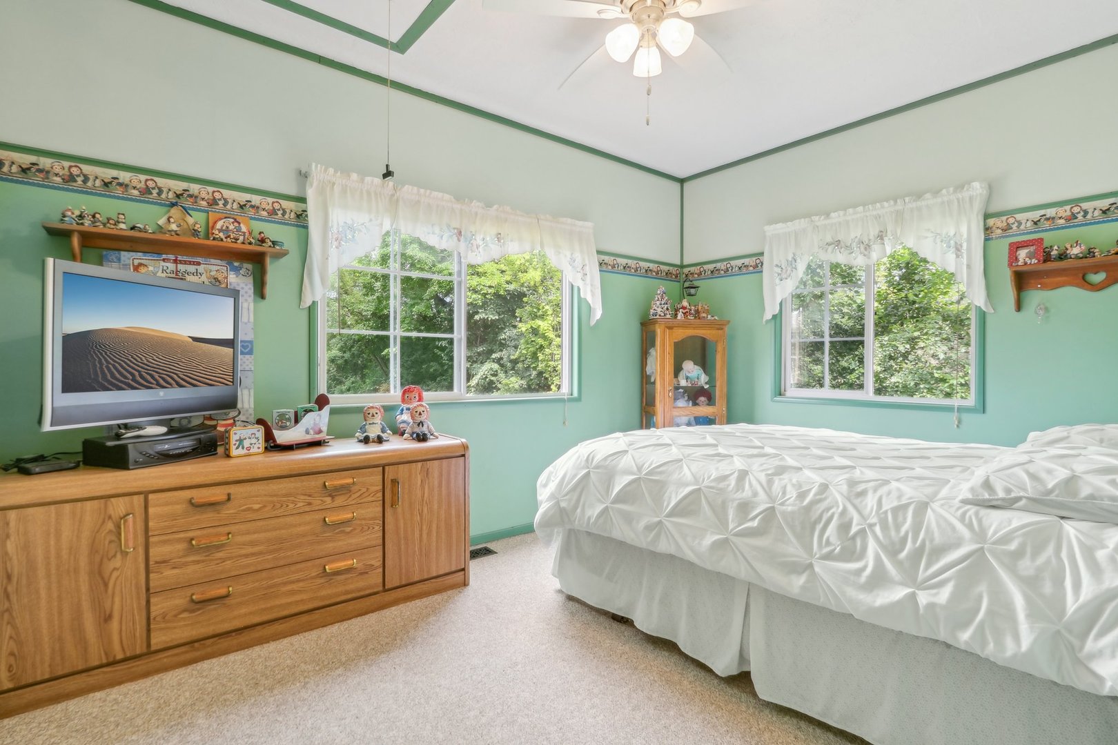 38332 Eighth Street Spring Grove, IL 60081 - Photo 17 of 37 Gallery Image 17