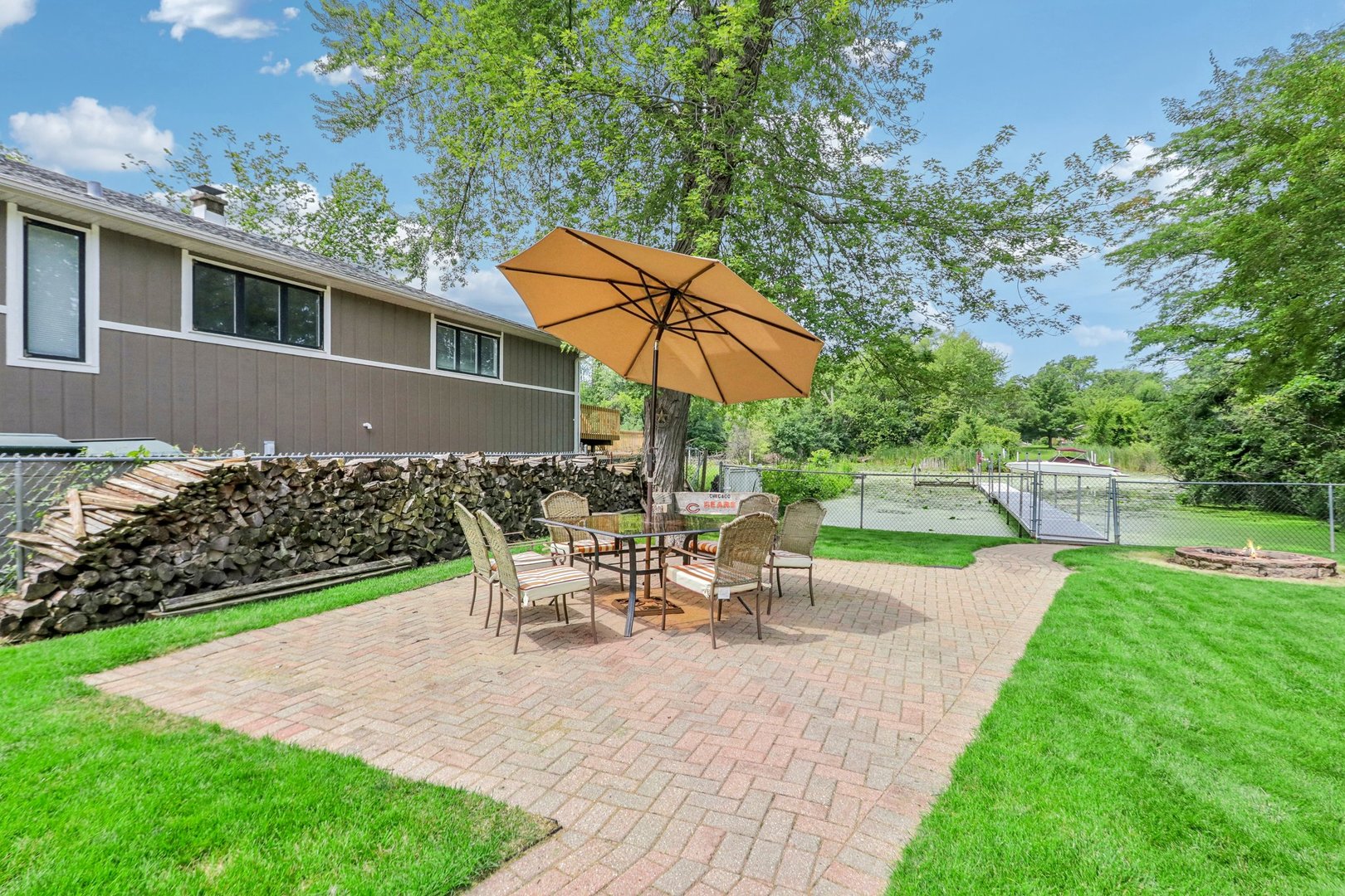 38332 Eighth Street Spring Grove, IL 60081 - Photo 21 of 37 Gallery Image 21