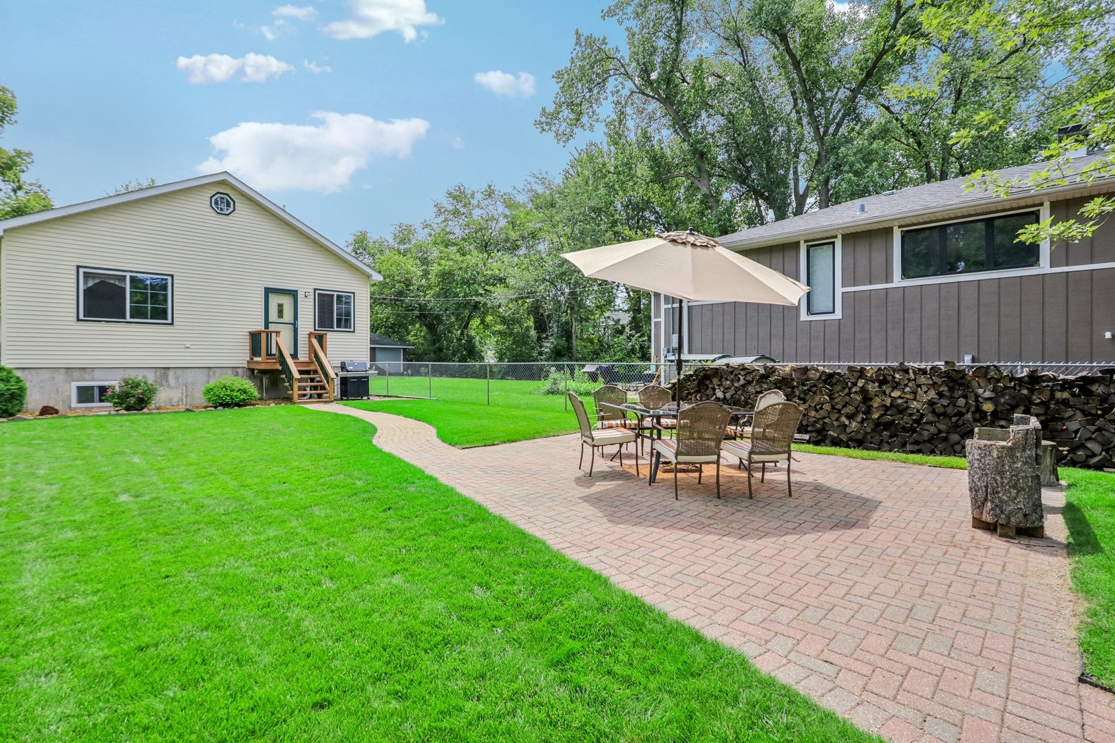 38332 Eighth Street Spring Grove, IL 60081 - Photo 23 of 37 Gallery Image 23