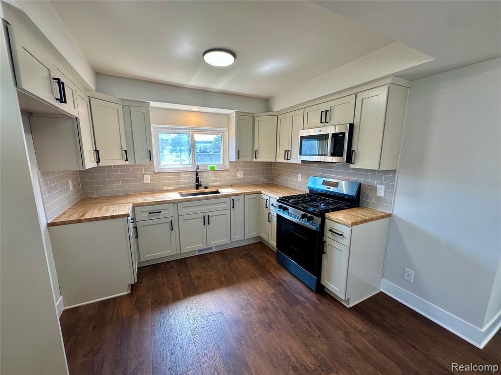 7254 Gerald Avenue Warren, MI 48092 - Photo 8 of 25