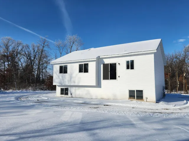 $439,000 | 5367 114th Avenue, Clear Lake, MN 55319