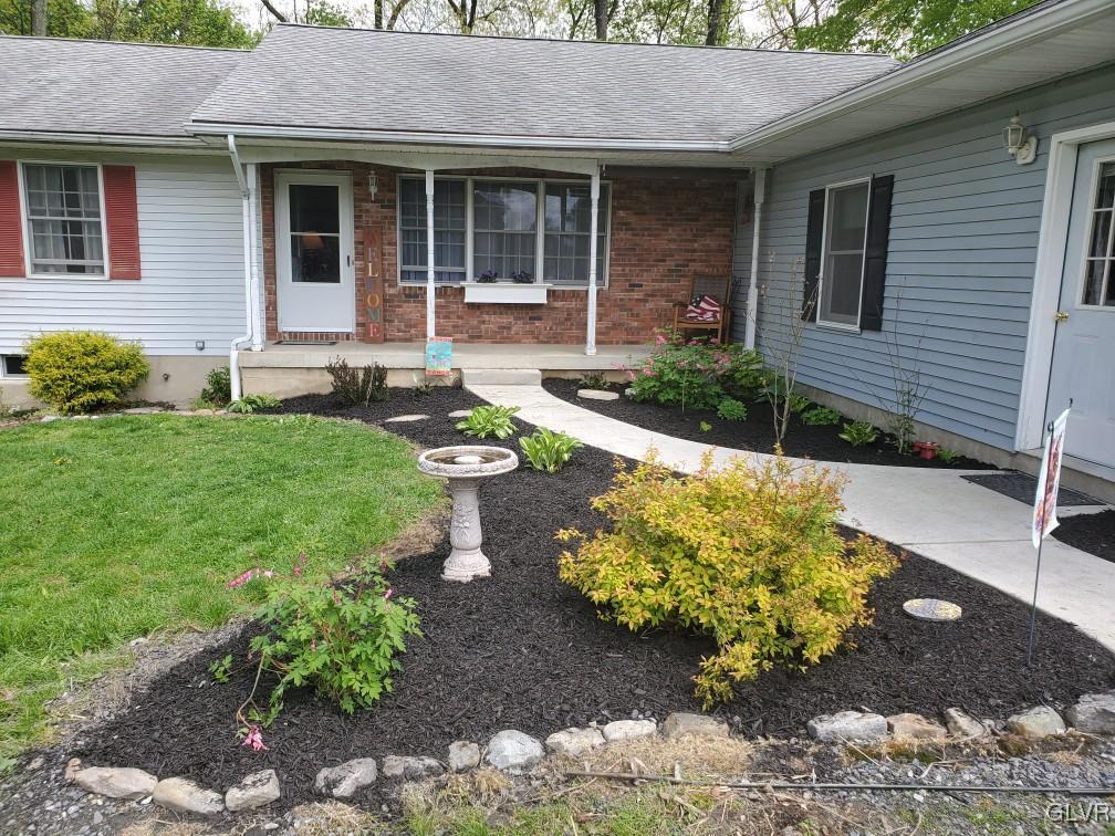 767 Locke Heights Road Bangor, PA 18013 - Photo 3 of 22 Gallery Image 3