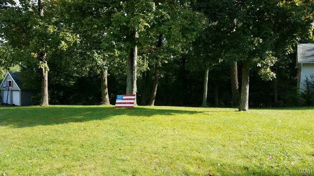 767 Locke Heights Road Bangor, PA 18013 - Photo 4 of 22 Gallery Image 4