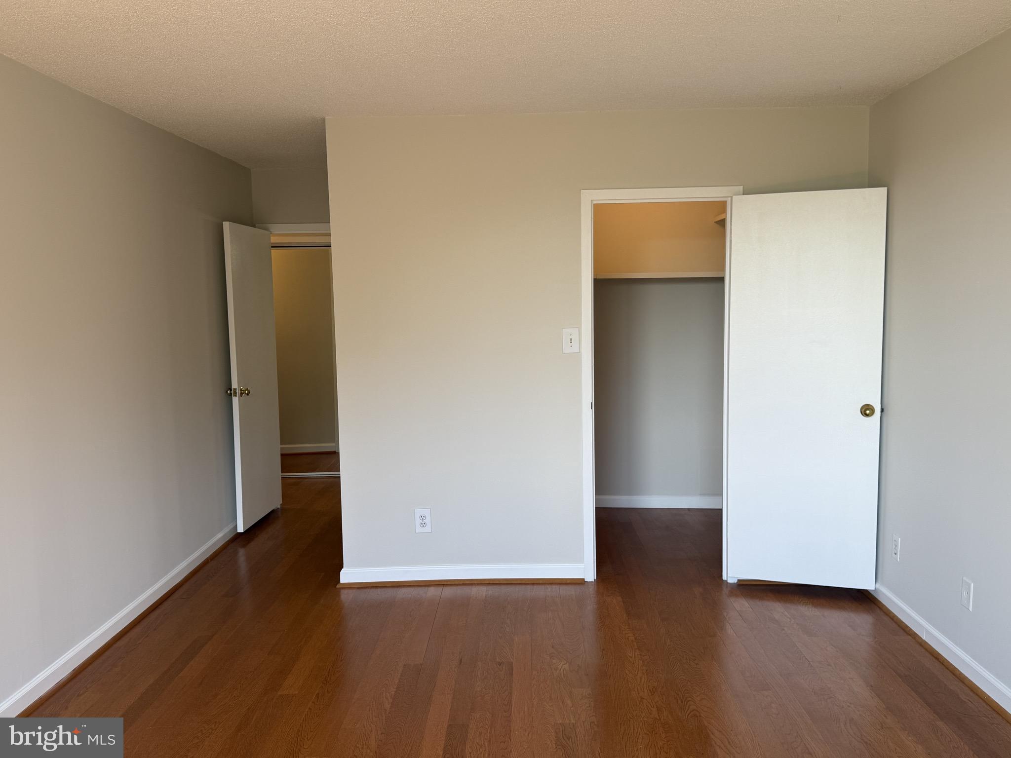 5225 Pooks Hill Road, Unit 1011N Bethesda, MD 20814 - Photo 6 of 29