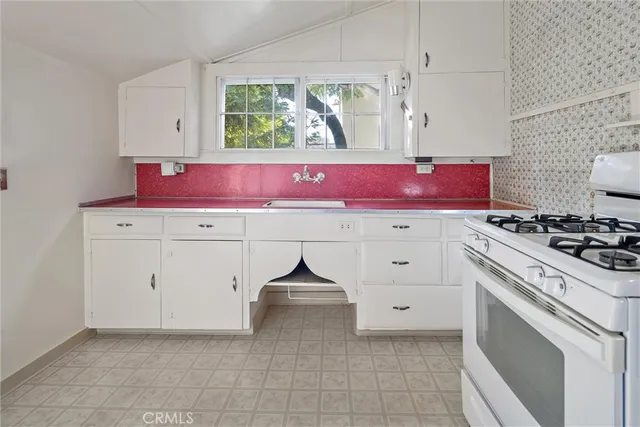 $699,000 | 137 West Branch Street, Arroyo Grande, CA 93420