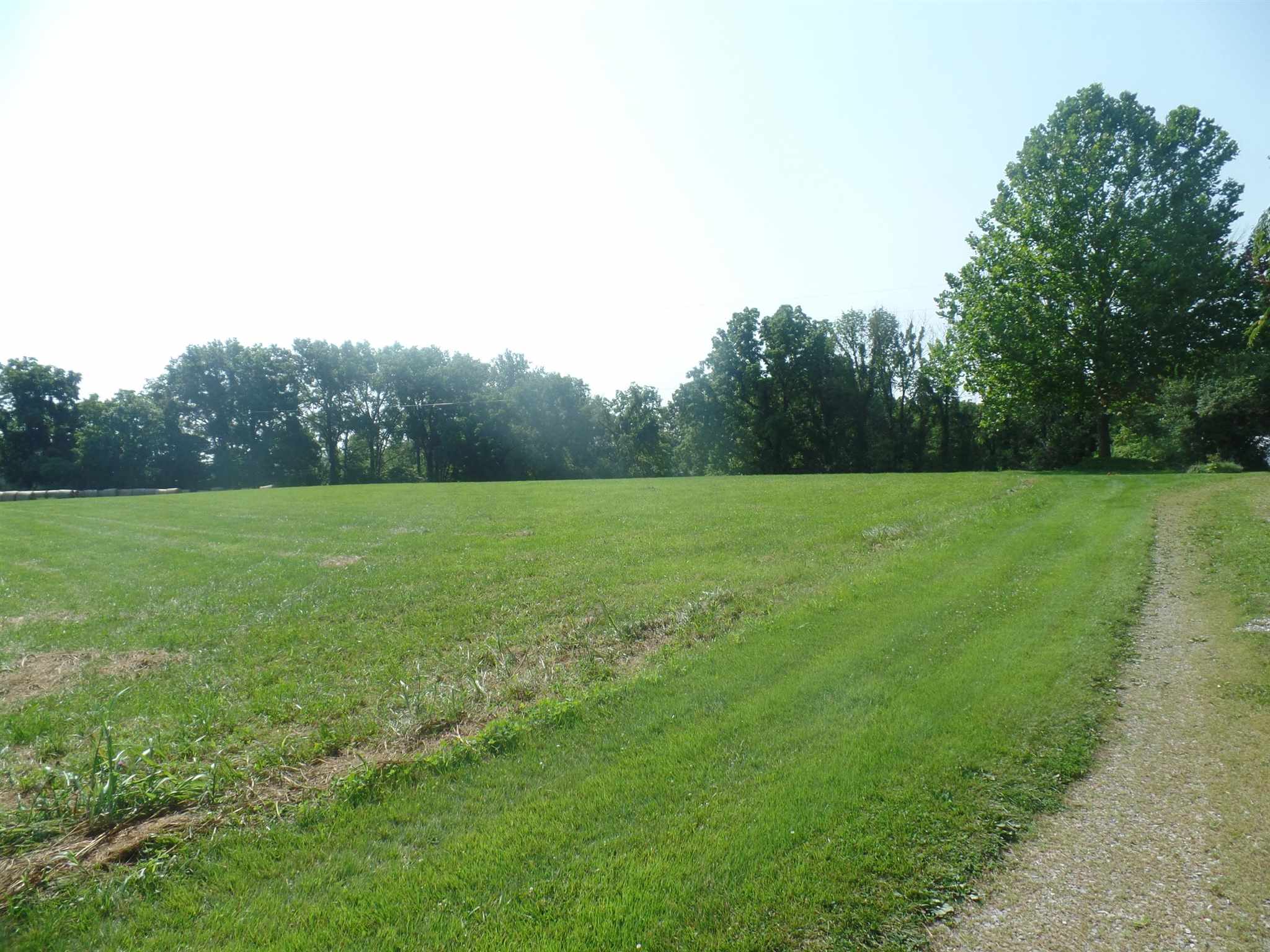 904 East Bradfield Road Bloomfield, IN 47424 - Photo 16 of 21 Gallery Image 16