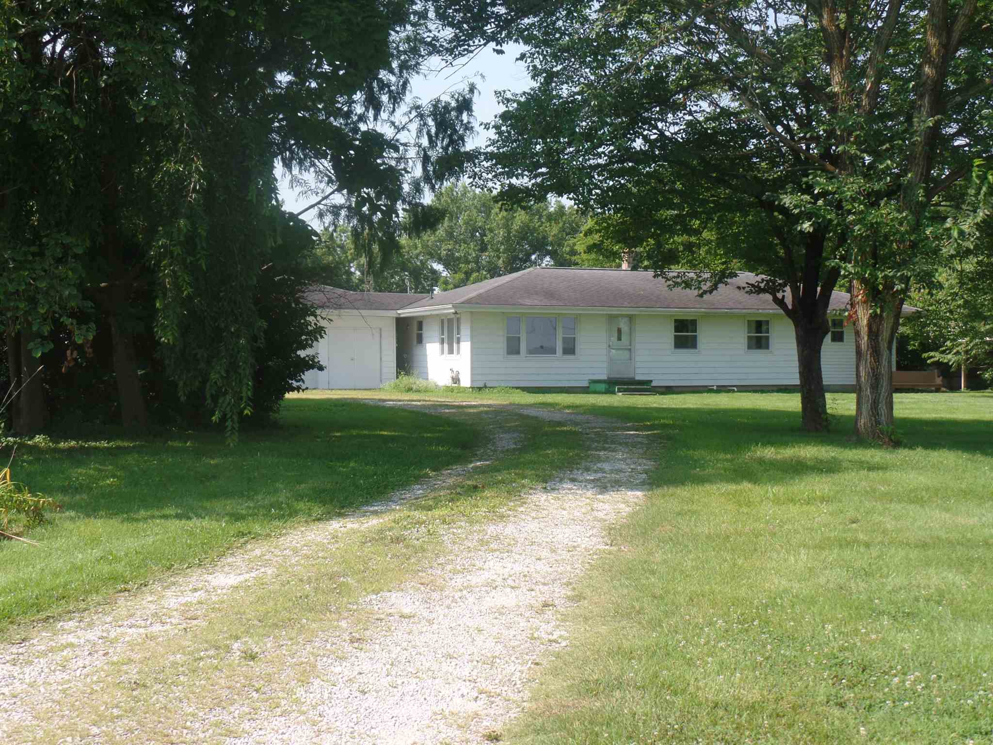 904 East Bradfield Road Bloomfield, IN 47424 - Photo 19 of 21 Gallery Image 19