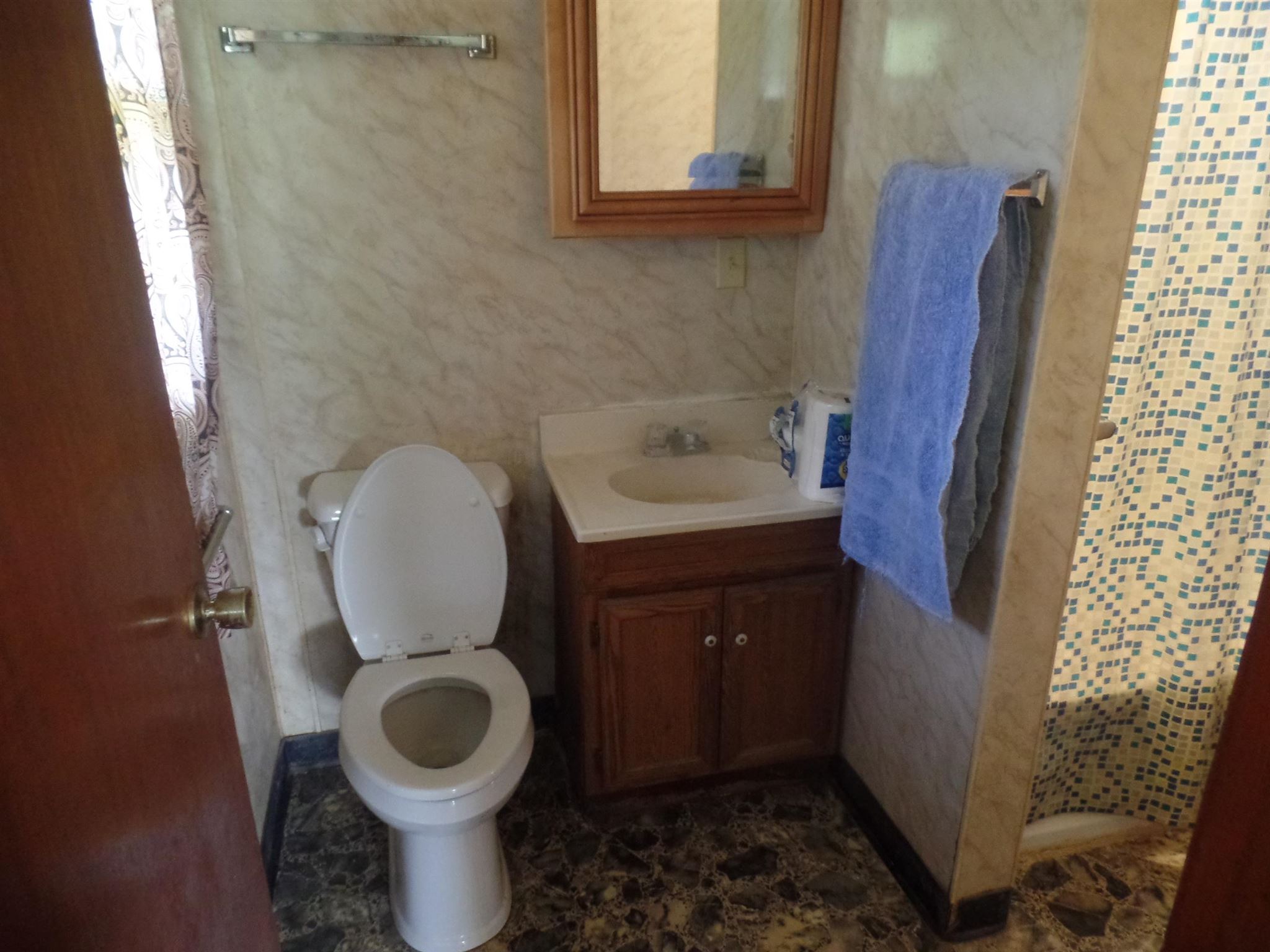904 East Bradfield Road Bloomfield, IN 47424 - Photo 7 of 21 Gallery Image 7