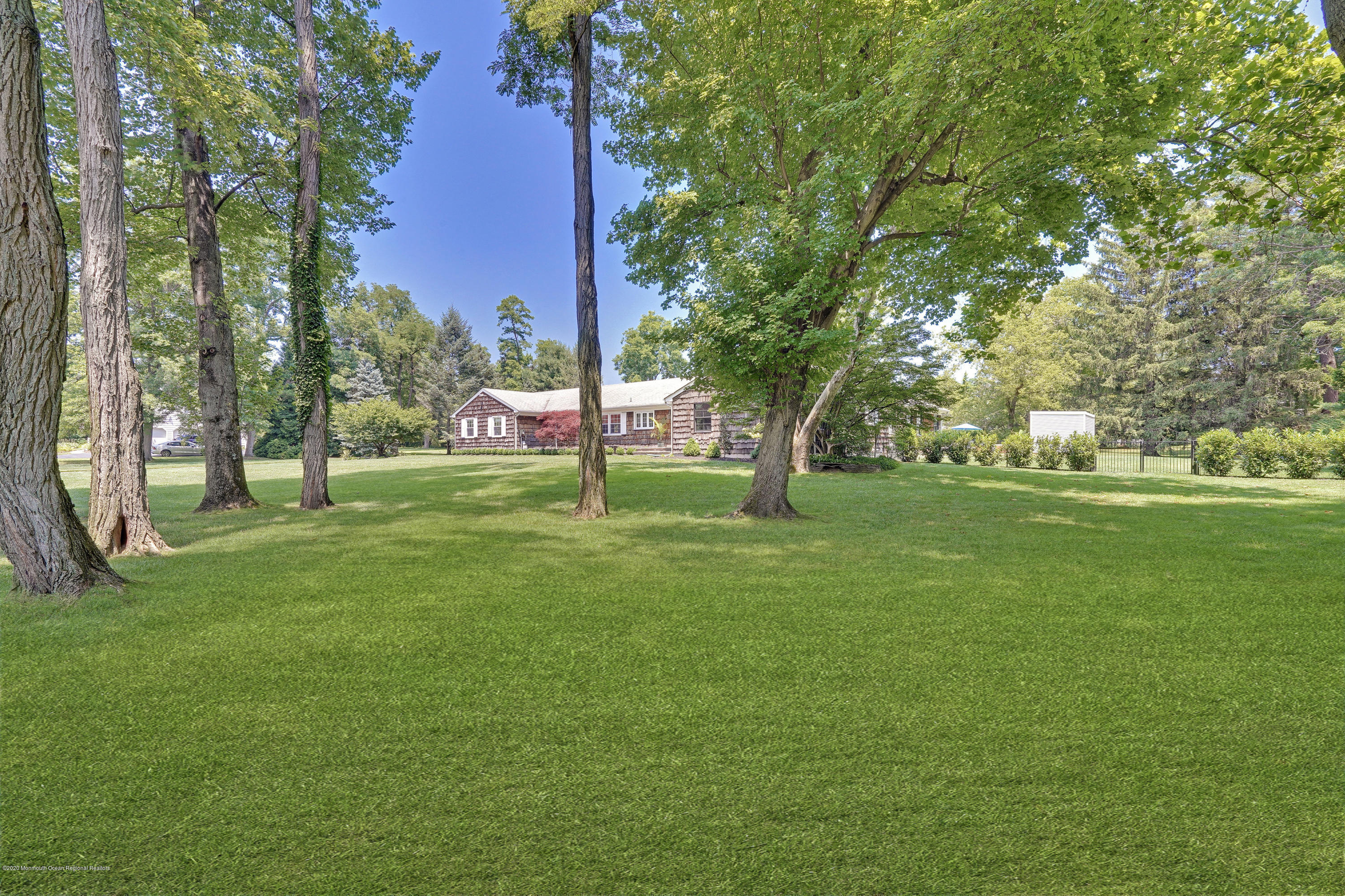 22 Mitchell Place Little Silver, NJ 07739 - Photo 4 of 68 004_ros00226-ros00230_2