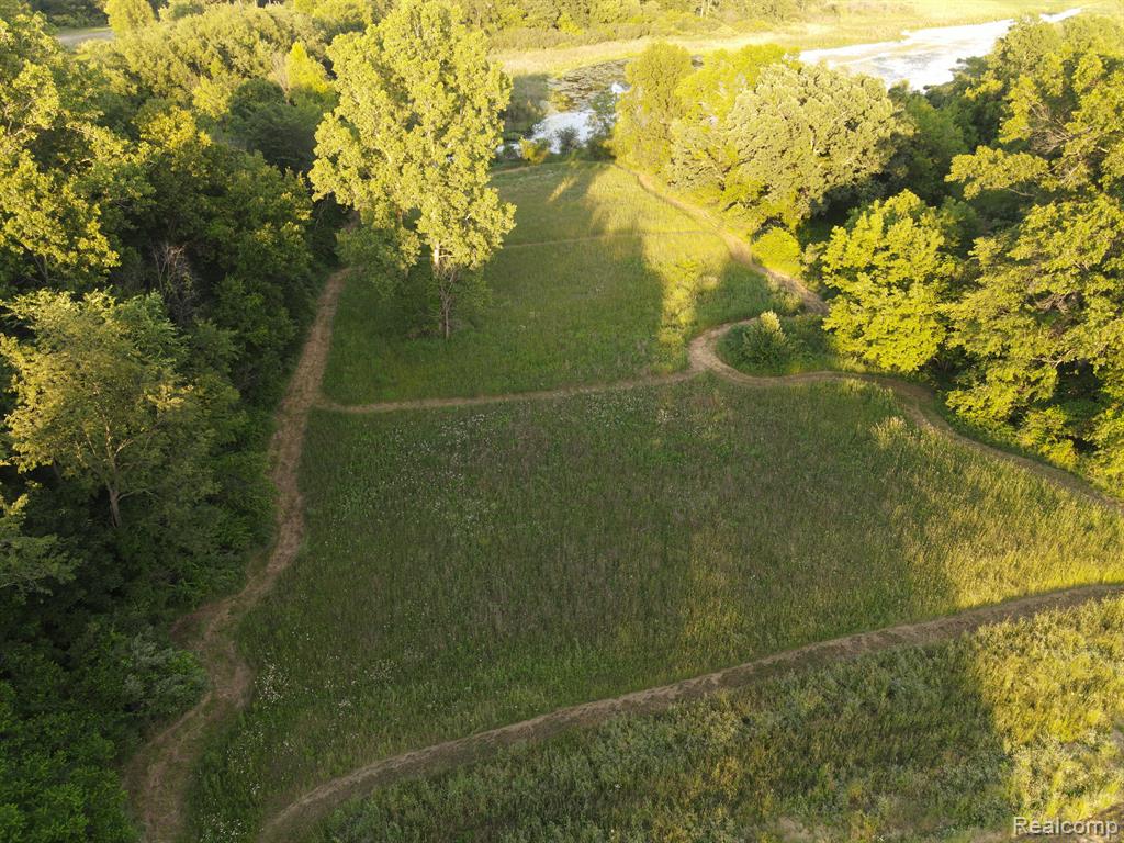 2024 Oak Grove Road Howell, MI 48855 - Photo 8 of 26