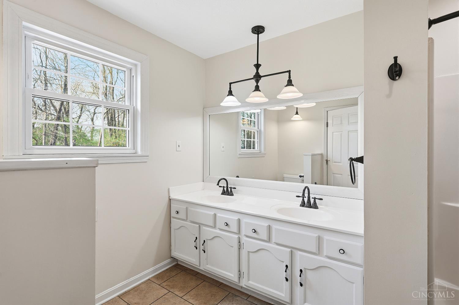 3883 Fulton Grove Road Cincinnati, OH 45245 - Photo 38 of 70