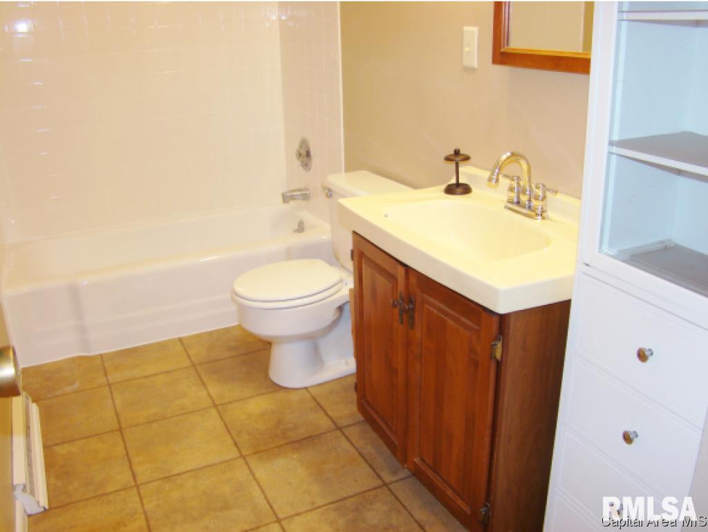 3420 South College Street Springfield, IL 62703 - Photo 8 of 16