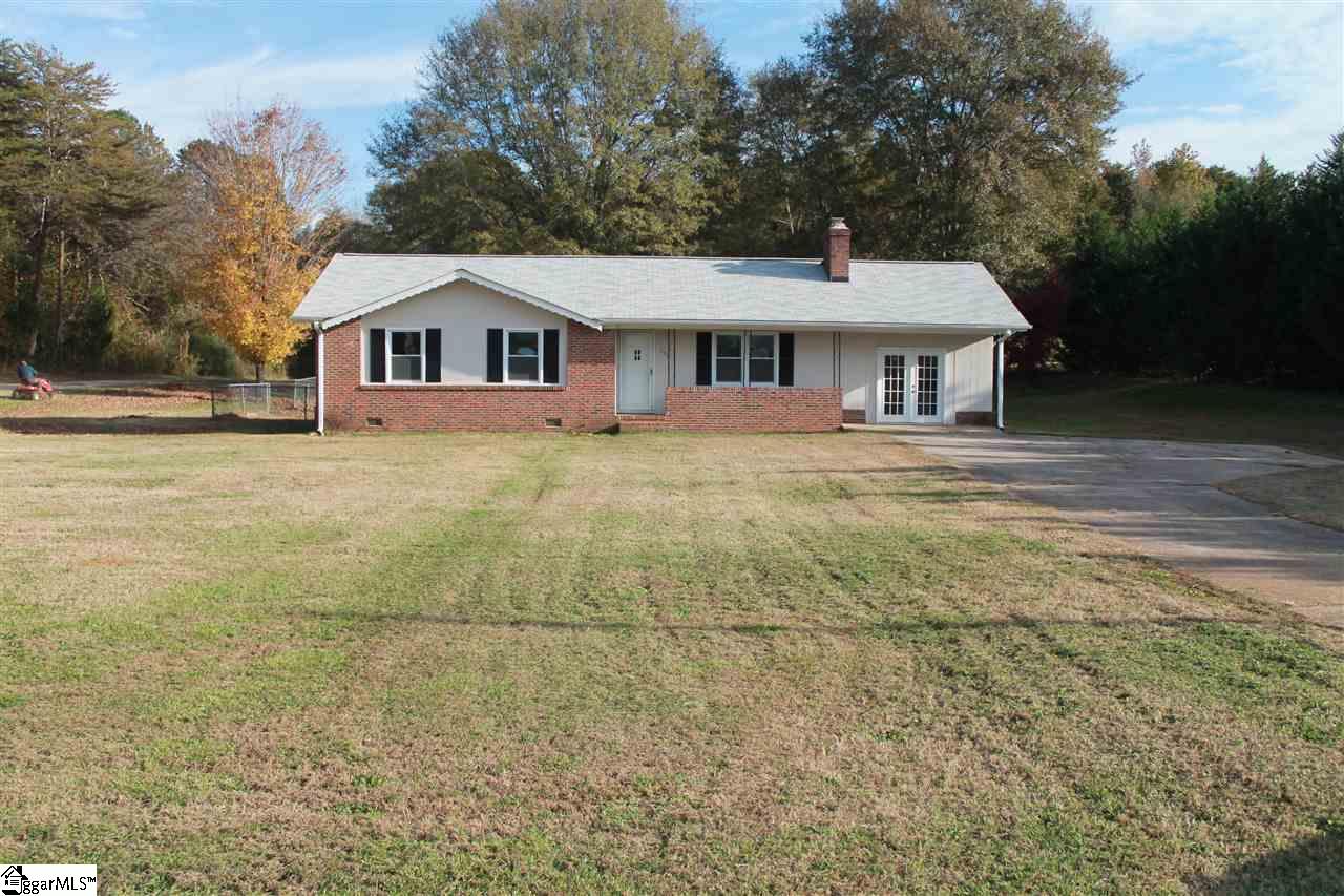 203 West Roper Road Easley, SC 29640 - Photo 1 of 21