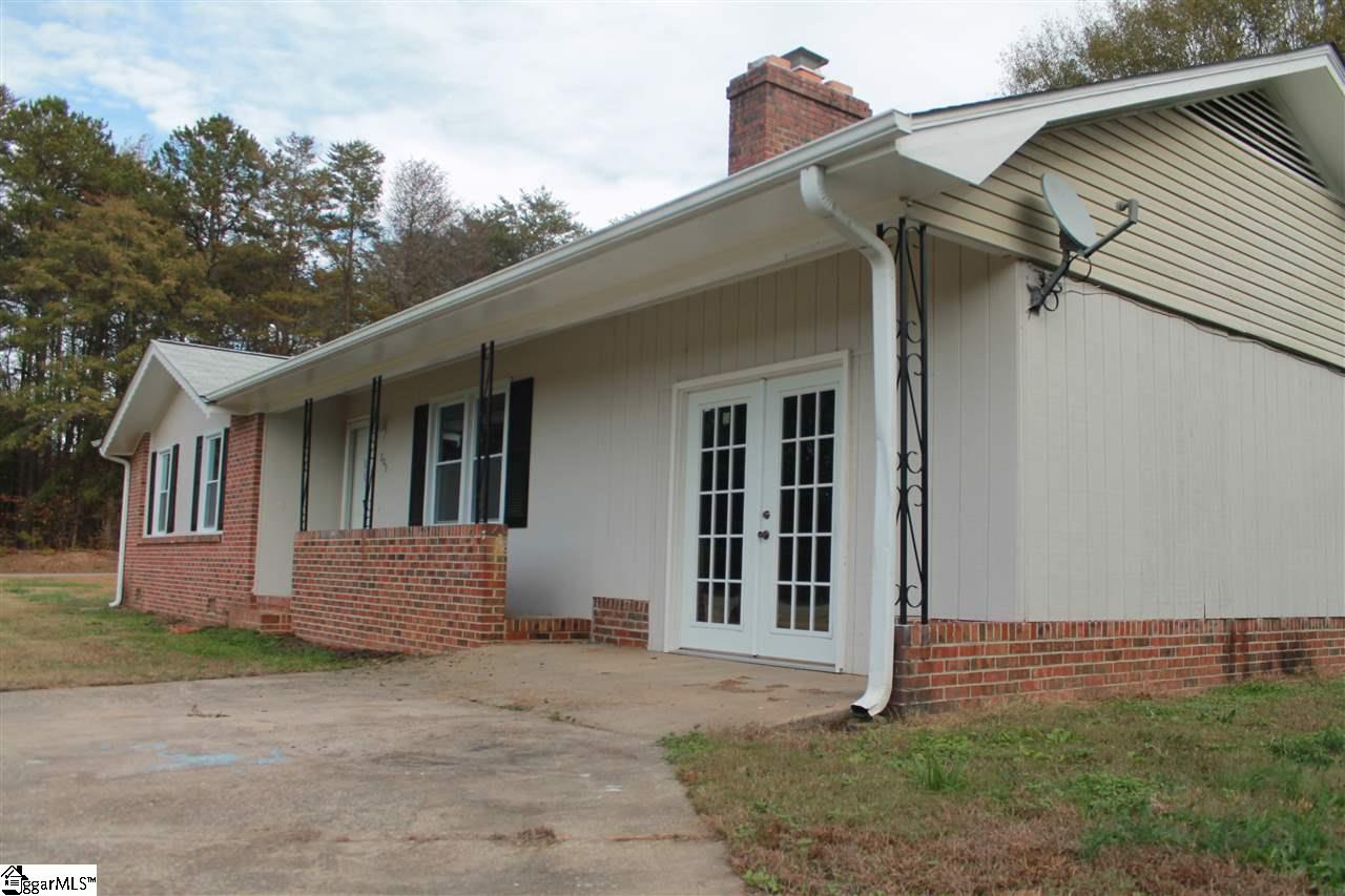 203 West Roper Road Easley, SC 29640 - Photo 2 of 21