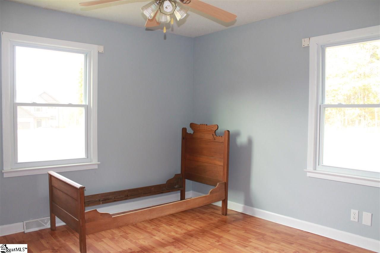203 West Roper Road Easley, SC 29640 - Photo 13 of 21