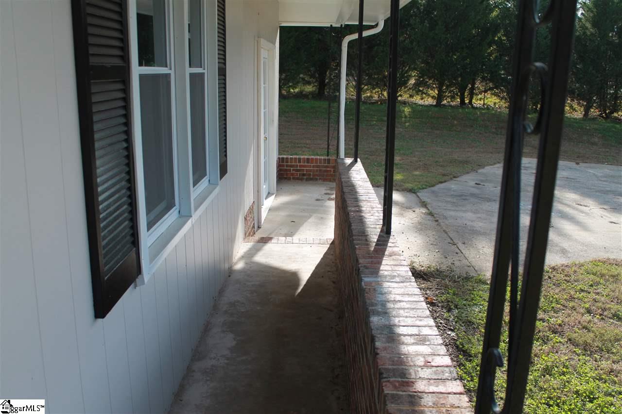 203 West Roper Road Easley, SC 29640 - Photo 4 of 21