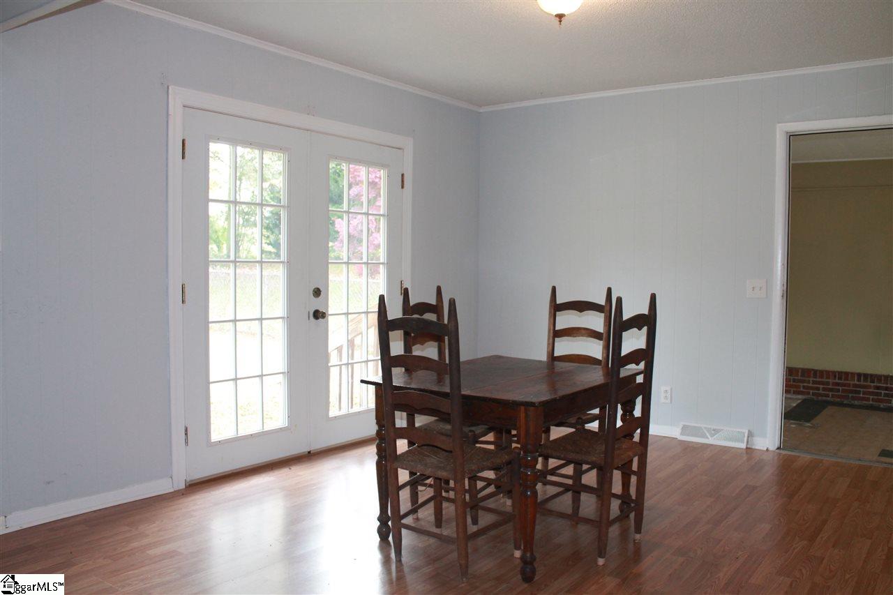 203 West Roper Road Easley, SC 29640 - Photo 7 of 21