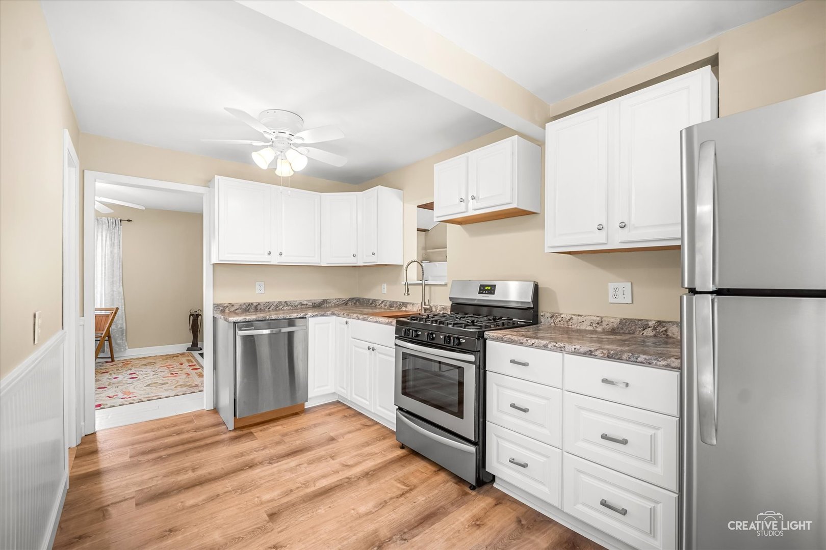 6110 Hilly Way Cary, IL 60013 - Photo 10 of 16