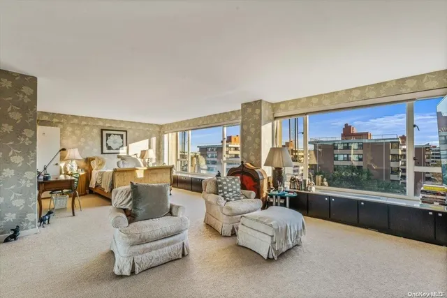 $899,000 | 166-25 Powells Cove Boulevard, Unit 7H | Beechhurst