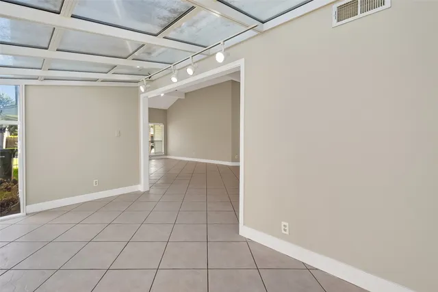 $300,000 | 2238 Sentinal Oaks Street, Sugar Land, TX 77478