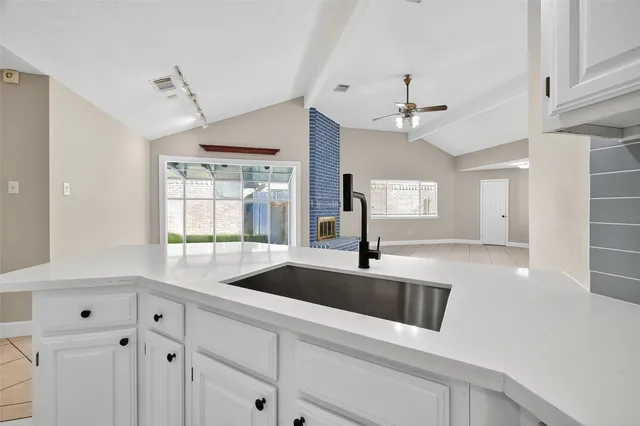 $300,000 | 2238 Sentinal Oaks Street, Sugar Land, TX 77478