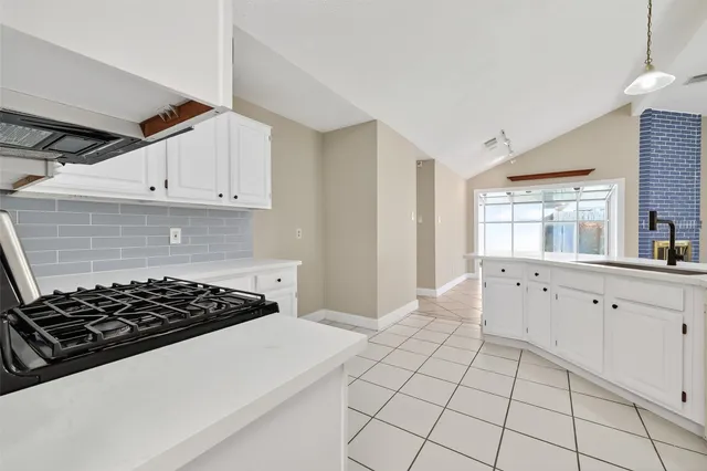 $300,000 | 2238 Sentinal Oaks Street, Sugar Land, TX 77478