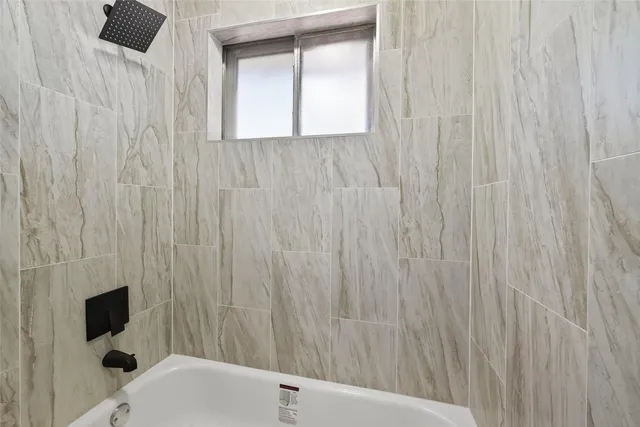 $300,000 | 2238 Sentinal Oaks Street, Sugar Land, TX 77478