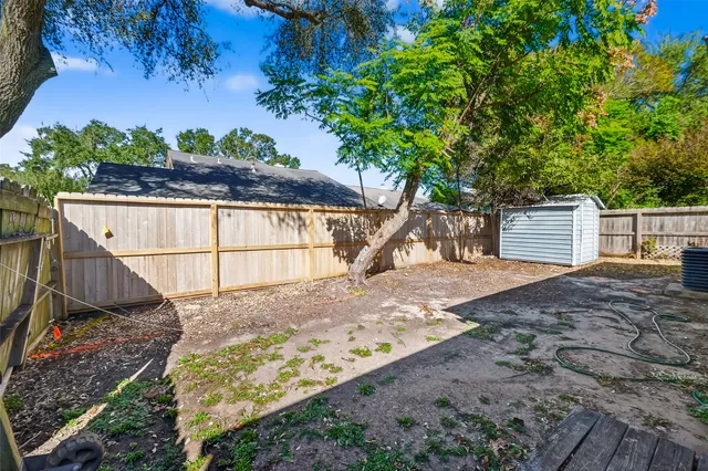 $300,000 | 2238 Sentinal Oaks Street, Sugar Land, TX 77478