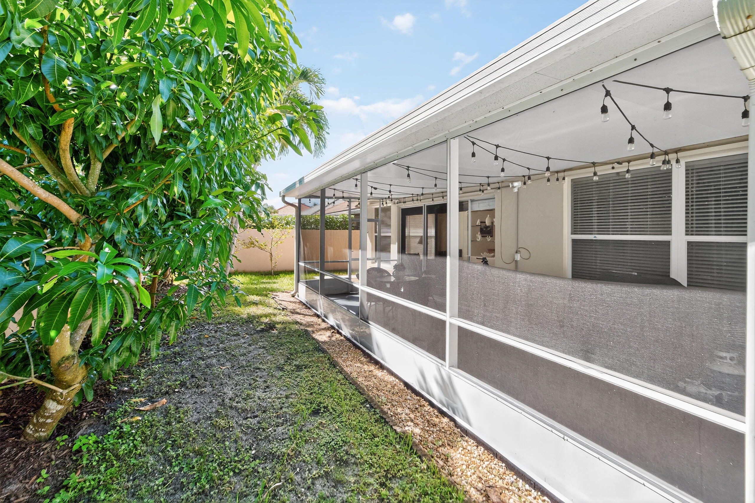 162 East Hampton Way Jupiter, FL 33458 - Photo 42 of 57 044_101425-280