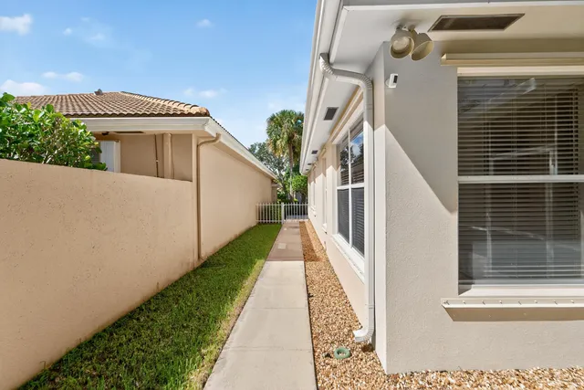 $649,000 | 162 East Hampton Way, Jupiter, FL 33458