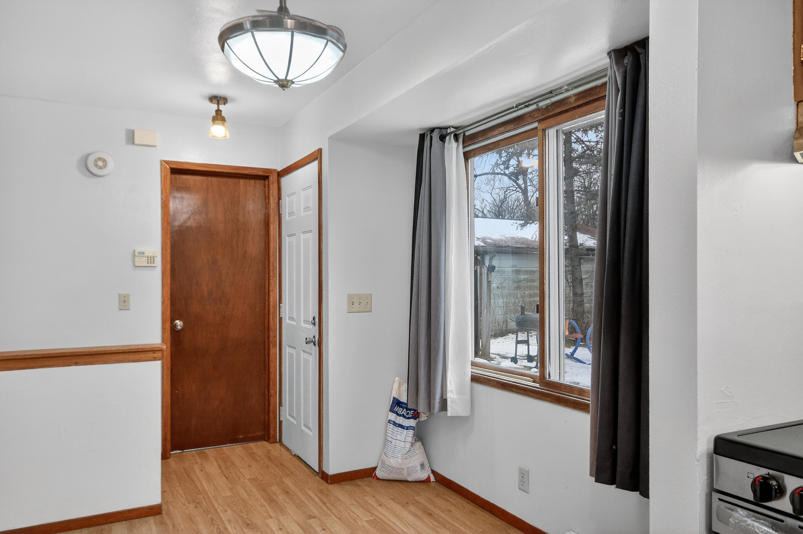 9043 North 86th Street Milwaukee, WI 53224 - Photo 13 of 28 015_IMG_9764