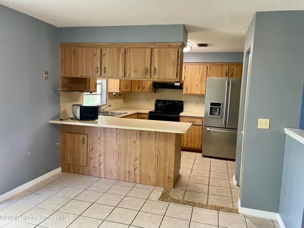 $2,000 | 3690 Jupiter Boulevard Southeast, Palm Bay, FL 32909