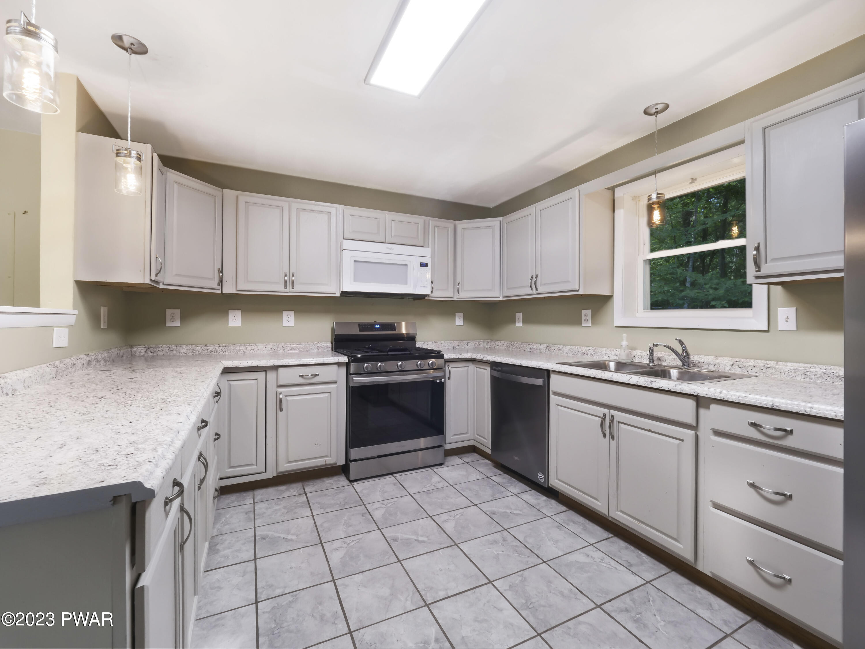 101 Waterwheel Road Milford, PA 18337 - Photo 7 of 25