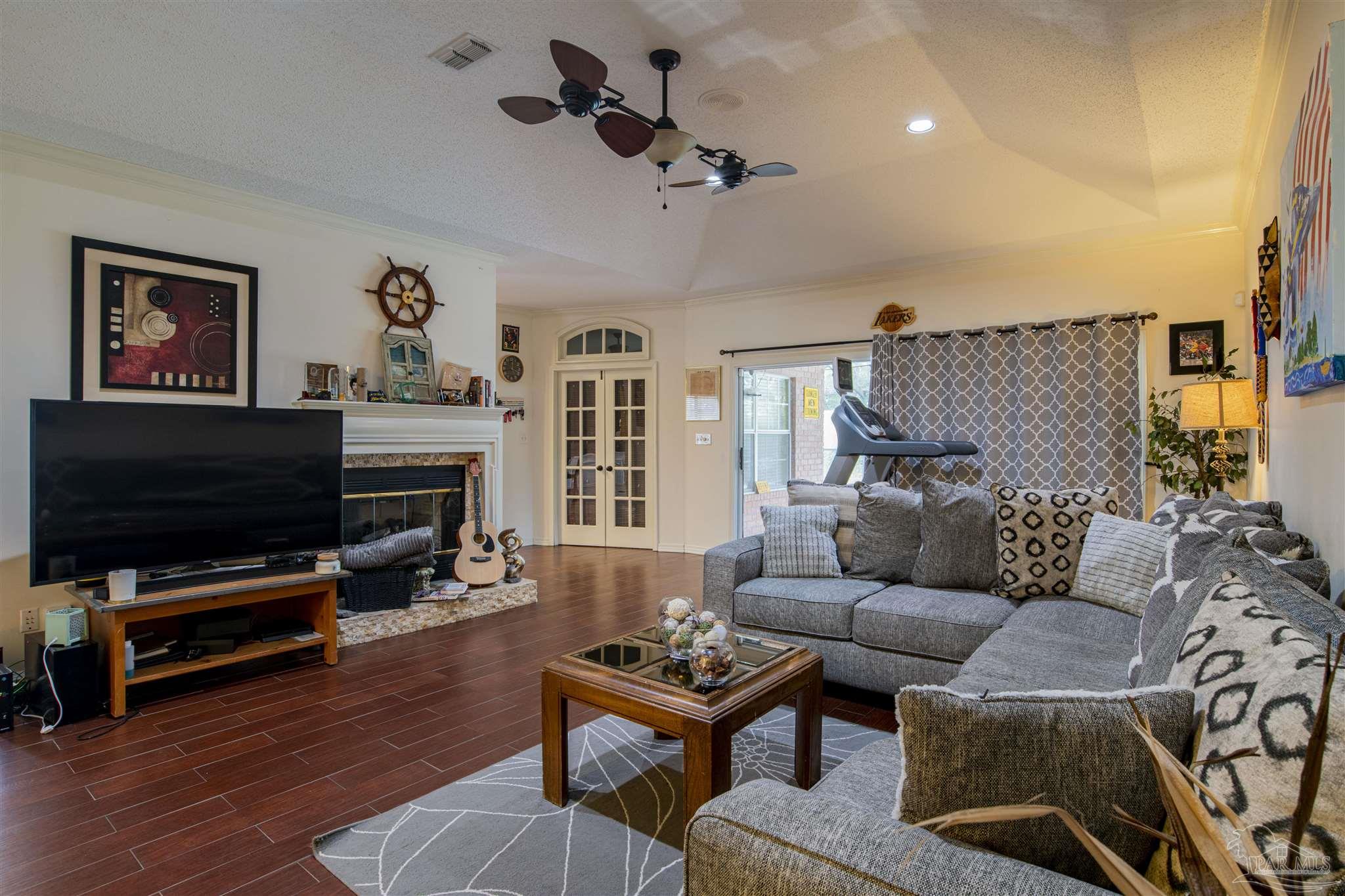 1515 Muirfield Road Cantonment, FL 32533 - Photo 11 of 32 Gallery Image 11