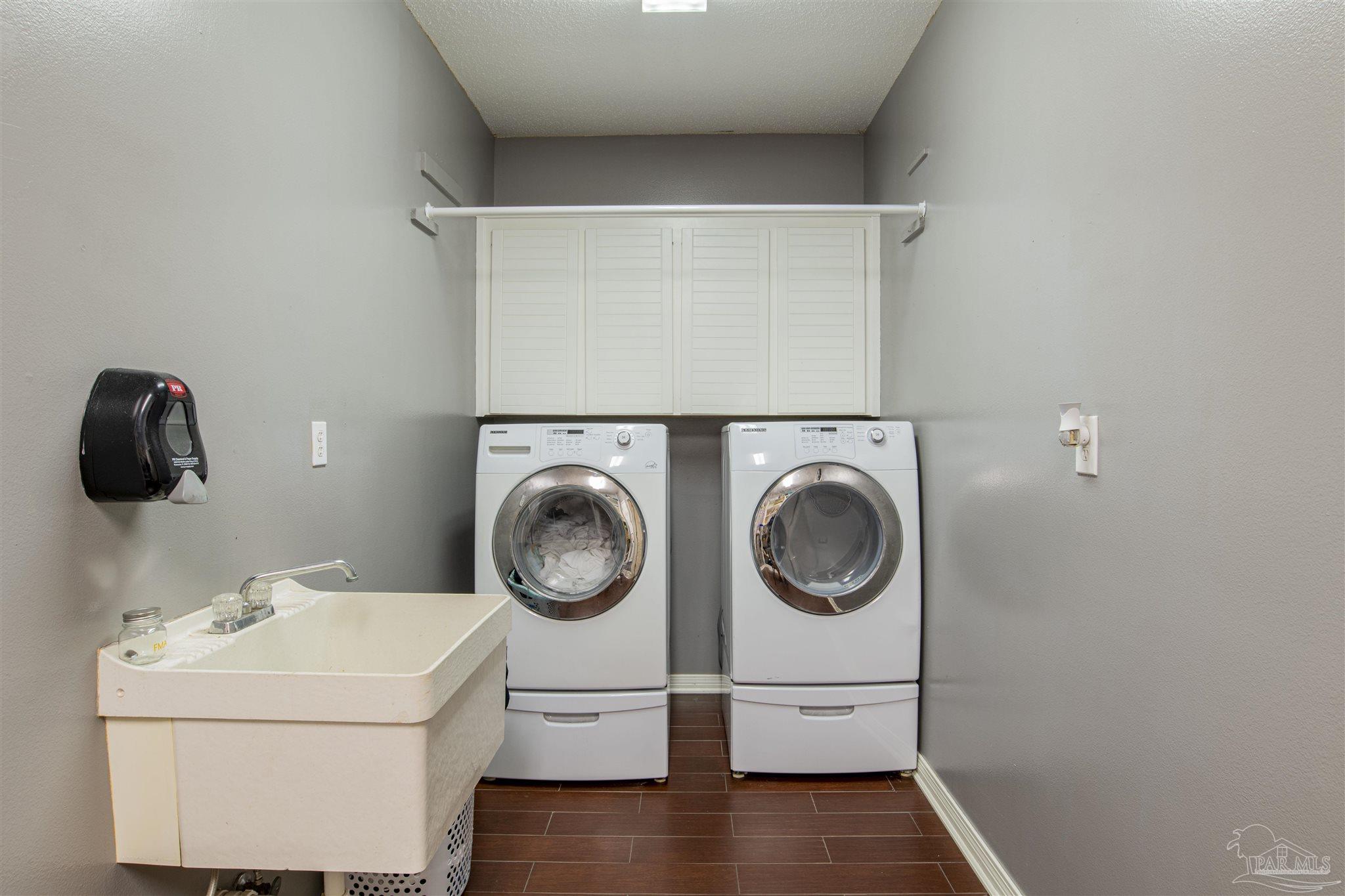 1515 Muirfield Road Cantonment, FL 32533 - Photo 13 of 32 Gallery Image 13