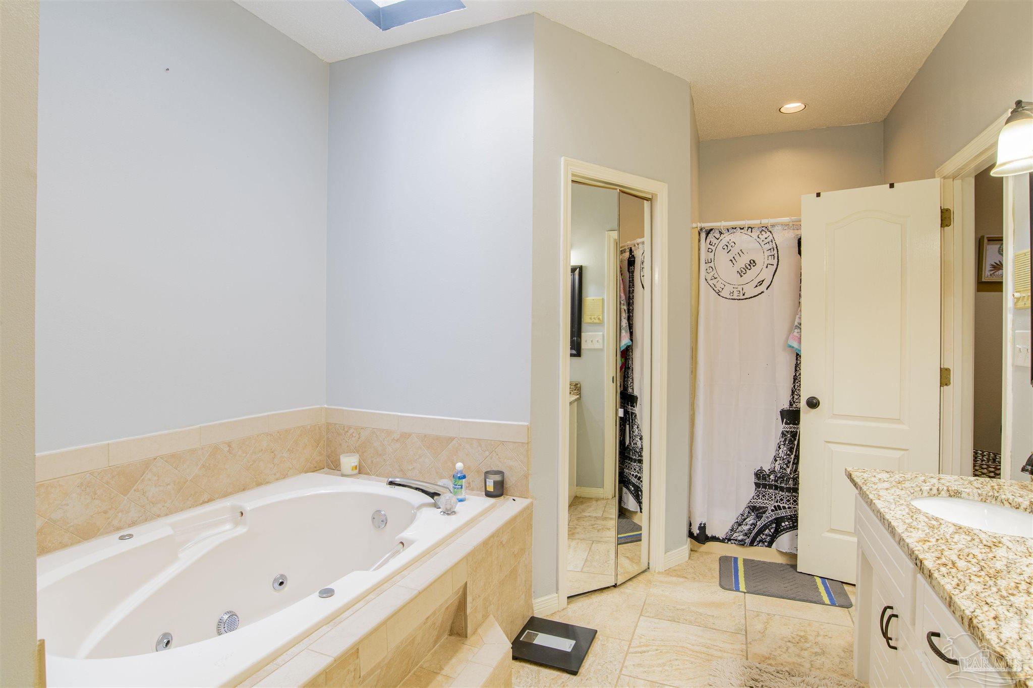 1515 Muirfield Road Cantonment, FL 32533 - Photo 16 of 32 Gallery Image 16