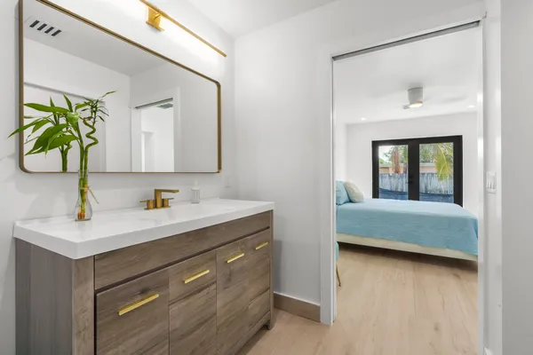 $1,113,000 | 303-305 De Carie Street, Delray Beach, FL 33444