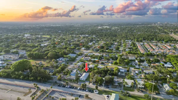 $1,113,000 | 303-305 De Carie Street, Delray Beach, FL 33444