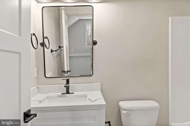 $949,999 | 10 Mistletoe Lane, Shepherdstown, WV 25443