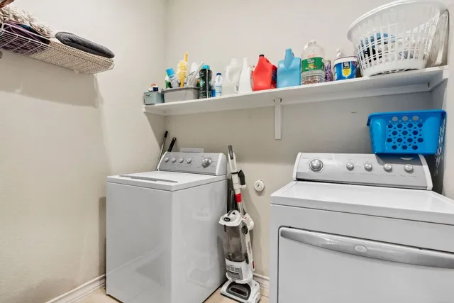 $355,000 | 442 Thornless Circle, Buda, TX 78610