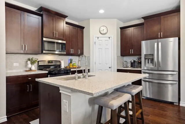 $355,000 | 442 Thornless Circle, Buda, TX 78610