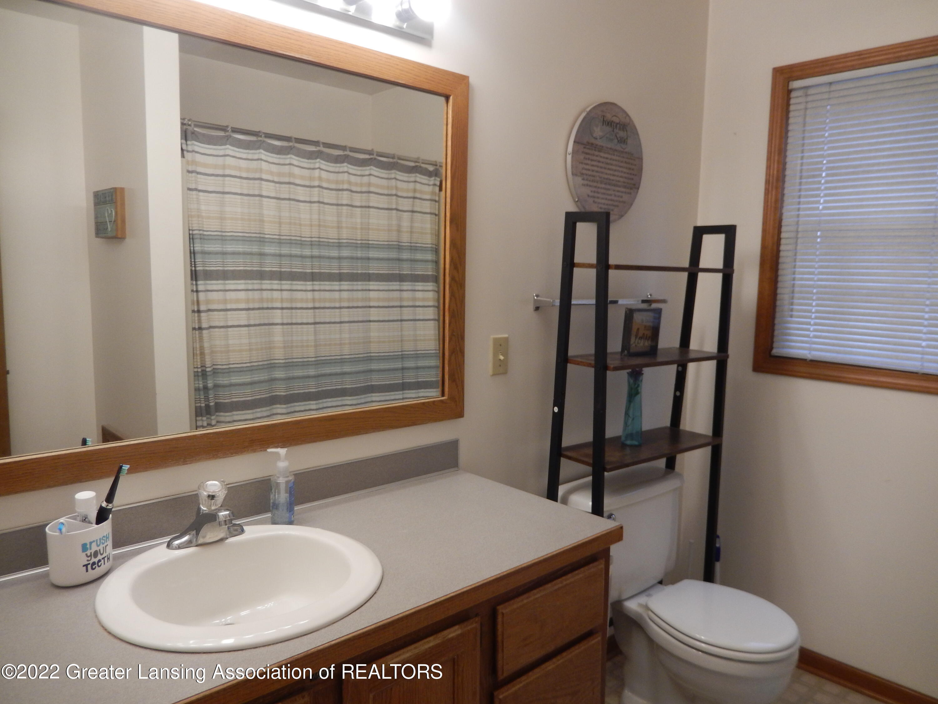 2350 Pine Tree Road Holt, MI 48842 - Photo 9 of 26 DSCN7508